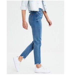 American Eagle Mom Jean Raw Hem Medium Wash Size 4